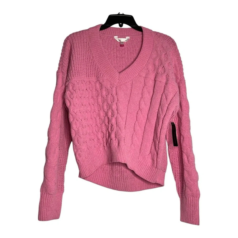 No Boundaries Petal Pink V-Neck Cable-Knit Sweater size 15/17 Junior cropped NEW
